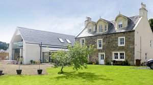Waterfoot architect designed house in east Renfrewshire